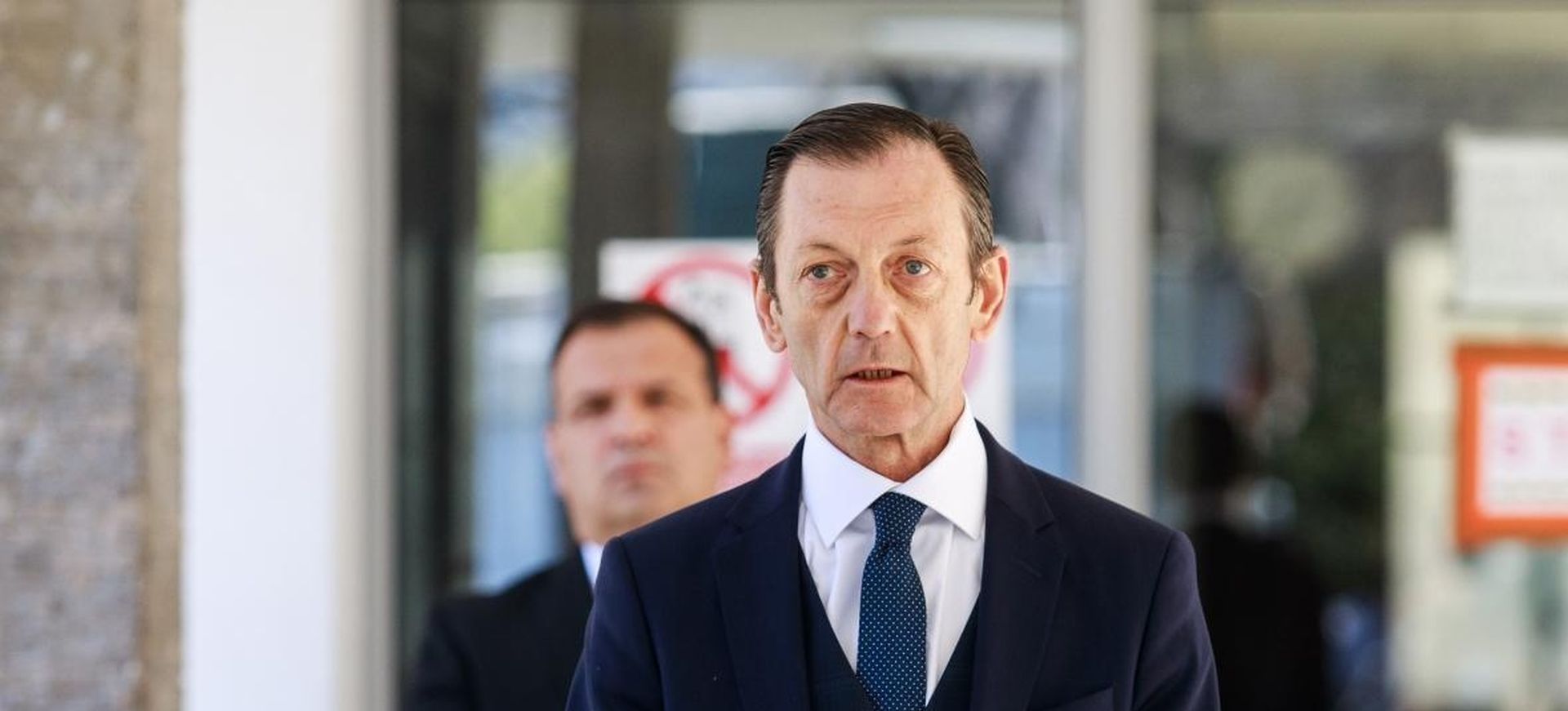 08.04.2020., Split - Ministar zdravstva Vili Beros daje izjavu zbog slucaja koronavirusa u Domu za starije i nemocne koji je tijekom prosle noci evakuiran.
Julije Mestrovic
Photo: Milan Sabic/PIXSELL