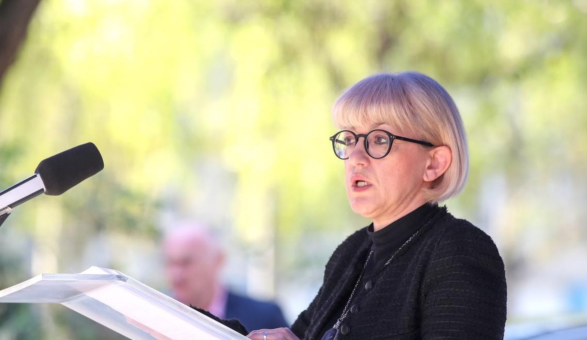 09.04.2020., Zagreb - Nacionalni stozer civilne zastite odrzao je konferenciju za medije o najnovijim detaljima sirenja koronavirusa u Hrvatskoj.   Vesna Bedekovic, ministrica za demografiju obitelj, mlade i socijalnu politiku.
Photo: Igor Kralj/PIXSELL