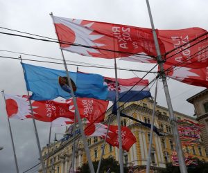 10.02.2020.,  Rijeka -  Zastave Hrvatske, Europske unije, Grada Rijeke i Rijeke 2020 EPK postavljene na rivi vijore na jakom jugu.
Photo:Goran Kovacic/PIXSELL