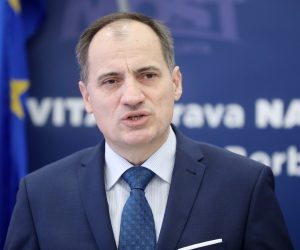 10.12.2019., Zagreb - Konferencija za medije o aktivnostima zagrebackog Mosta na kojoj je predsjednik Mosta Bozo Petrov predstavio saborskog zastupnika Slavena Dobrovica kao covjeka koji ce voditi zagrebacki MOST. Photo: Sanjin Strukic/PIXSELL
