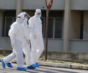 12.04.2020. Split - Pripreme hotela Zagreb za prebacivanje sticenika Doma za starije i nemocne u Vukovarskoj ulici u kojem je doslo do zaraze koronavirusom.
Photo: Milan Sabic/PIXSELL