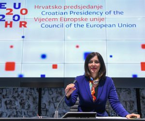 14.04.2020., Zagreb - Ministrica znanosti i obrazovanja, Blazenka Divjak, u Nacionalnoj i sveucilisnoj knjiznici s ministrima EU odrzala videokonferenciju. Photo: Josip Regovic/PIXSELL/EU2020