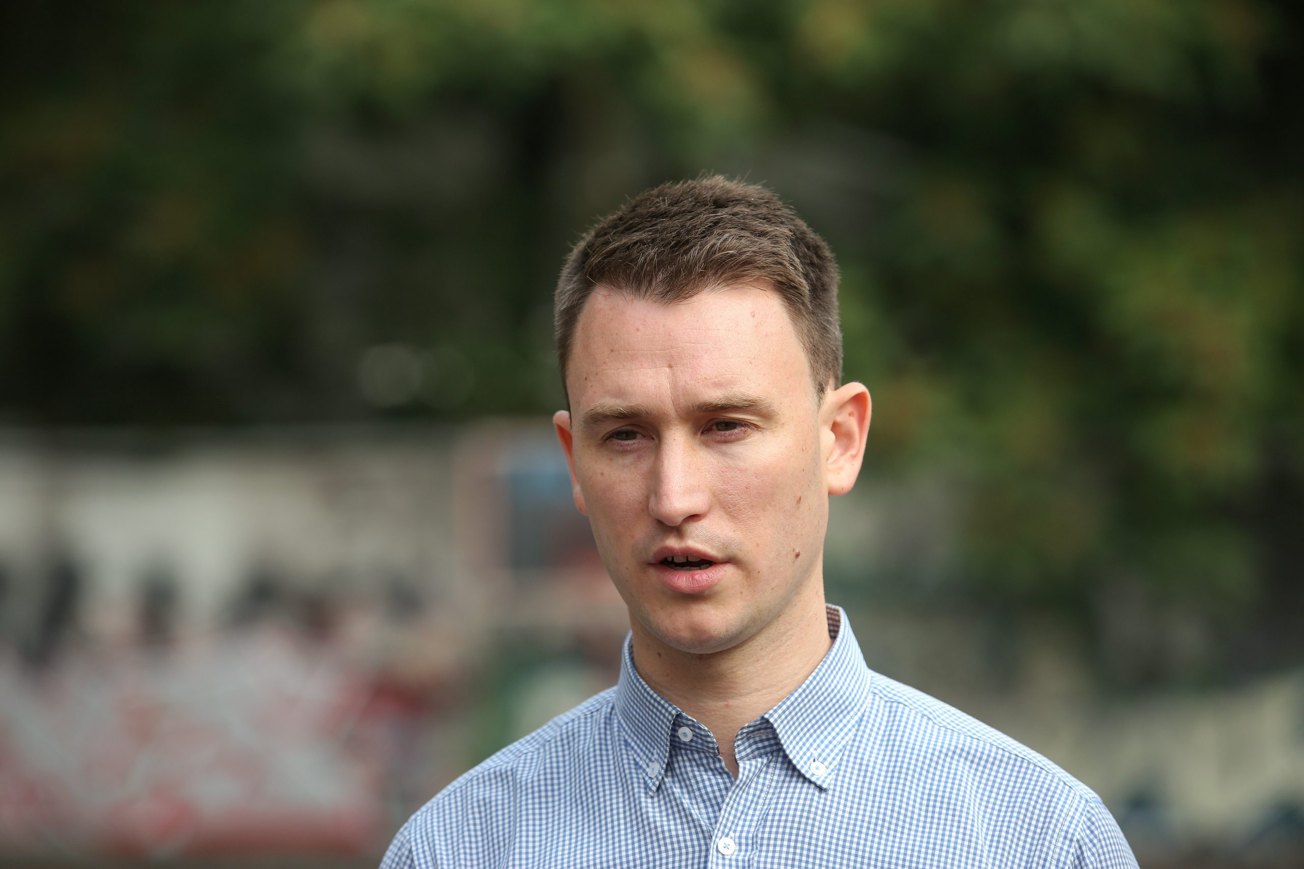 "Dinamo - to smo mi" traži da se osuđenim djelatnicima zabrani bavljenje nogometom 14.09.2018., Zagreb - Konferencija za medije Udruge clanova Dinamo "Dinamo - to smo mi". Na press konferenciji predsjednik udruge Juraj Cosic predstavio je zahtjev koji ce uputiti krovnoj nogometnoj organizaciji FIFA-i u kojoj traze da izrekne zabranu bavljenja nogometom istaknutom nogometnom djelatniku u Hrvatskoj temeljem presude u Osijeku za podjelu odstete u transferu Dejana Lovrena. 
Photo: Luka Stanzl/PIXSELL