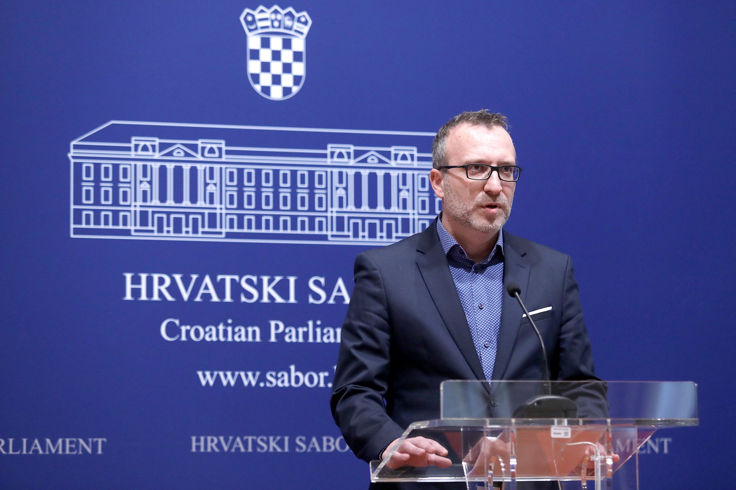 20.01.2020., Zagreb - Na konferenciji za medije Kluba zastupnika Mosta nezavisnih lista odrzanoj u Saboru o temi: "Licemjerni Zakon o sprjecavanju nereda na sportskim natjecanjima" govorio je zastupnik Marko Sladoljev. Photo: Patrik Macek/PIXSELl