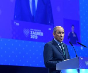21.11.2019., Zagreb - Drugi dan dvodnevnog 24. izbornog kongresa Europske pucke stranke (EPP) u zagrebackoj Areni. Vise od 2000 sudionika iz 40 zemalja tijekom kongresa izabrat ce novo vodstvo Europske pucke stranke. Janez Jansa
Photo: Marko Lukunic/PIXSELL