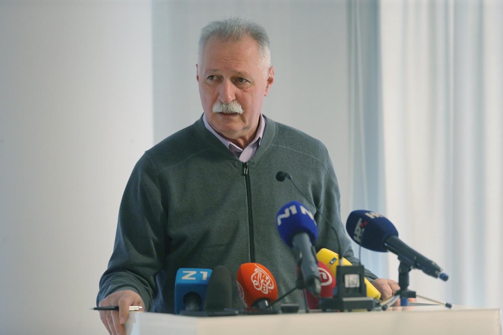 29.11.2019., Zagreb - Konferencija za medije Sindikata hrvatskih ucitelja i Nezavisnog sindikata zaposlenih u srednjim skolama Hrvatske na temu strajka u osnovnim i srednjim skolama. predsjednik Nezavisnog sindikata zaposlenih u srednjim skolama Hrvatske Branimir Mihalinec Photo: Dalibor Urukalovic/PIXSELL