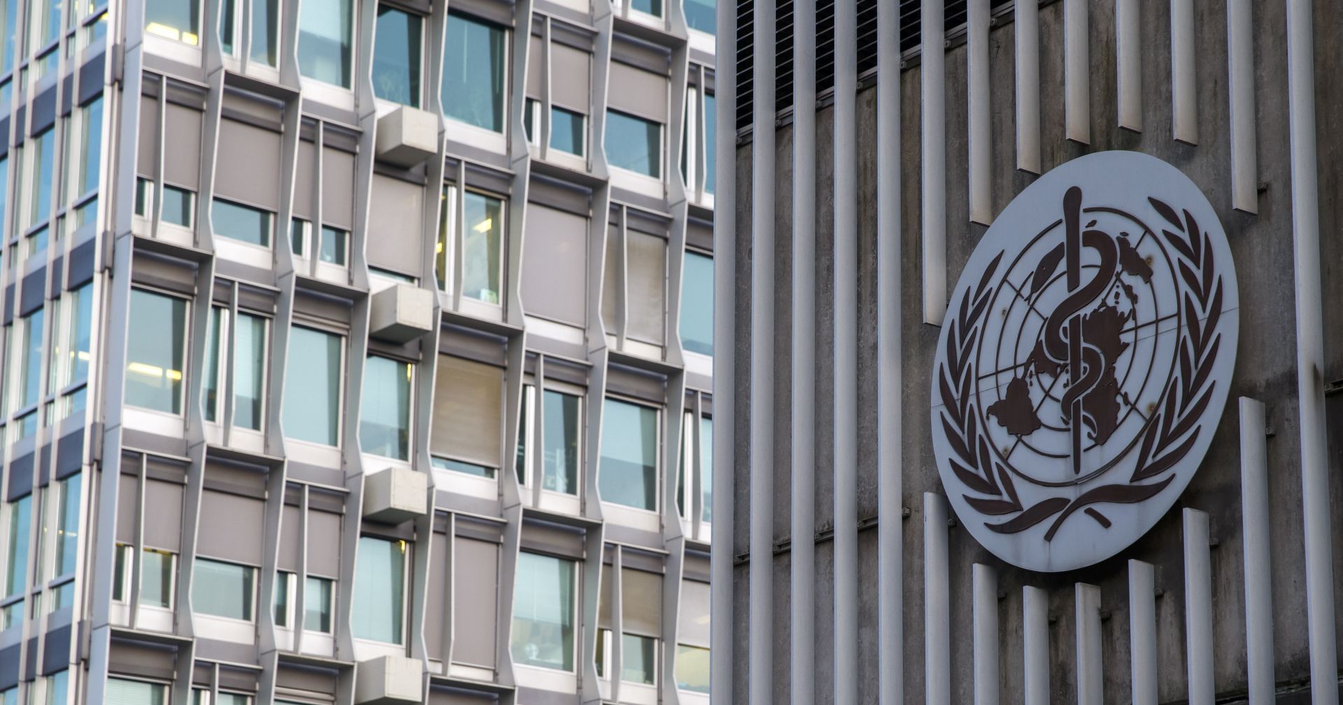 epa08363563 (FILE) - The logo and building of the World Health Organization (WHO) headquarters in Geneva, Switzerland, 22 January 2020 (reissued 15 April 2020). On 14 April, US President Donald Trump announced that he has instructed his administration to halt funding to the WHO.  EPA/SALVATORE DI NOLFI