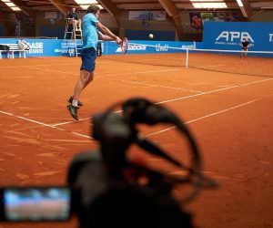 01 May 2020, Rhineland-Palatinate, Höhr-Grenzhausen: German tennis player Johannes Haerteis takes part in an unofficial tournament under the strictest security conditions at a local base tennis academy in Hoehr-Grenzhausen. Photo: Thomas Frey/dpa