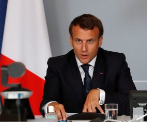 epa08400779 French President Emmanuel Macron attends an international videoconference on vaccination at the Elysee Palace, during the outbreak of the coronavirus disease (COVID-19) in Paris, France, 04 May 2020.  EPA/GONZALO FUENTES / POOL  MAXPPP OUT