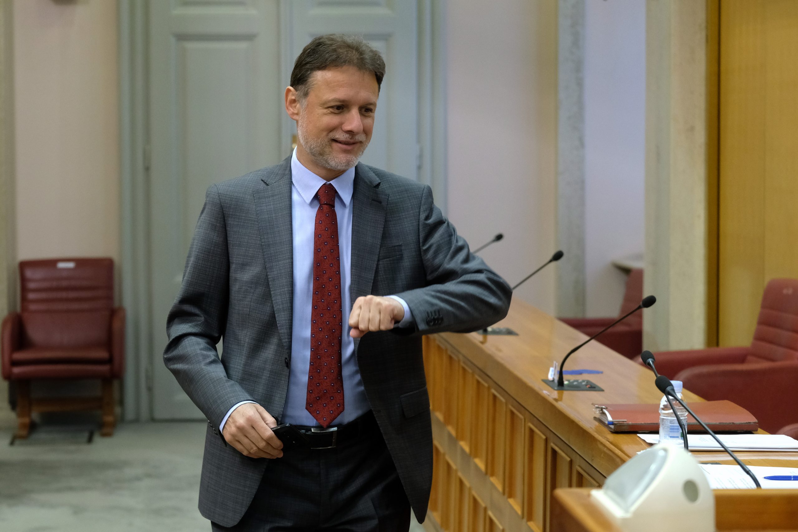Zagreb, 12.05.2020. - Nastavak 16. sjednice Hrvatskog sabora.
Na fotografiji Gordan Jandroković.
foto HINA/ Edvard ŠUŠAK/ es