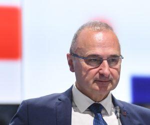 Zagreb, 25.05.2020. - Ministar vanjskih i europskih poslova Gordan Grliæ Radman predsjedao je neformalnom video-konferencijom èlanova Vijeæa Europskog gospodarskog prostora iz Nacionalne sveuèiline knjinice (NSK).  
foto HINA/ PIXSELL/ EU2020HR/ POOL/ Josip Regovic/ ua