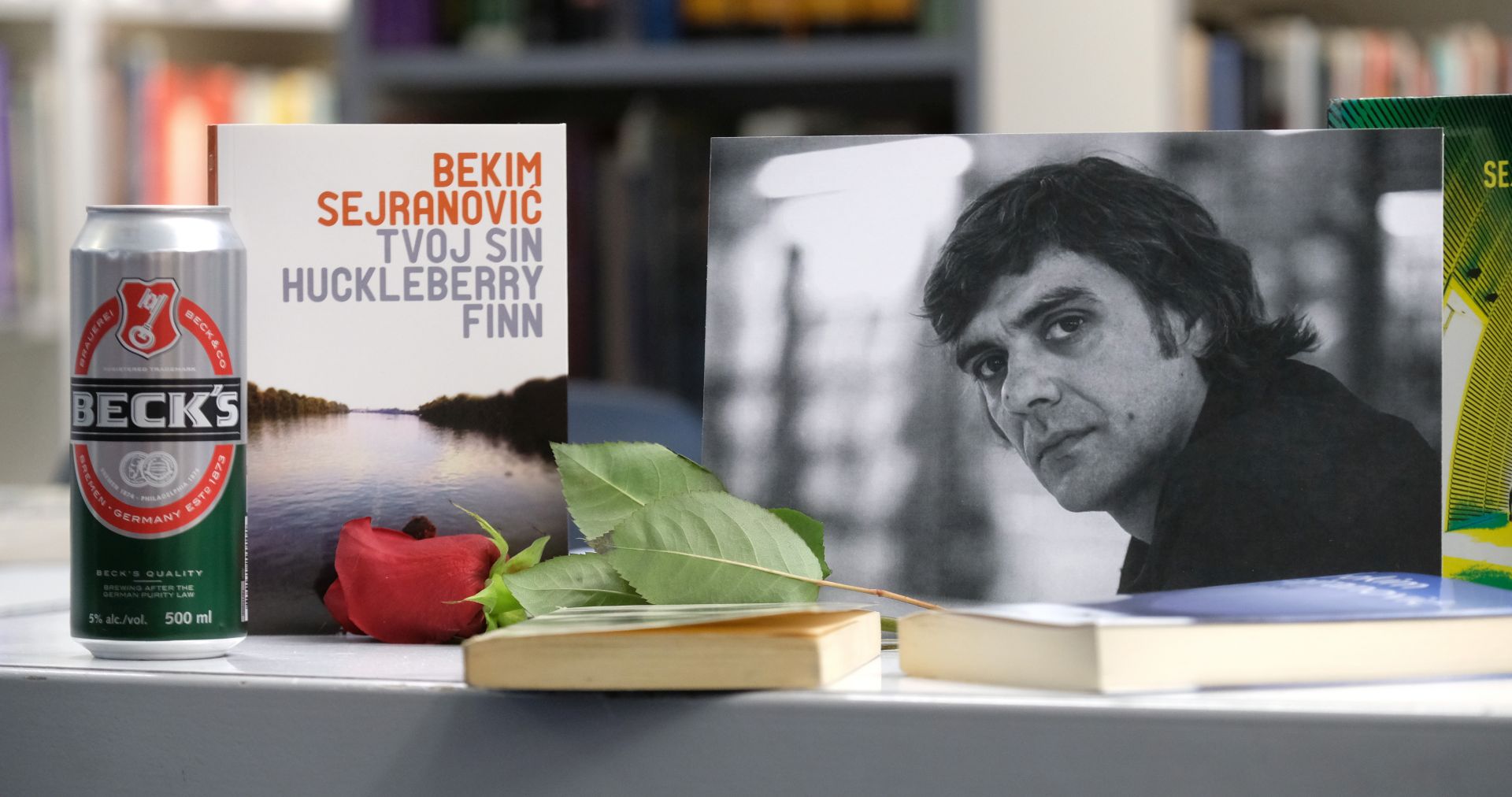 Zagreb, 26.05.2020. - Hrvatsko društvo pisaca organiziralo je komemoraciju za pisca Bekima Sejranovića.
foto HINA/ Edvard ŠUŠAK/ es