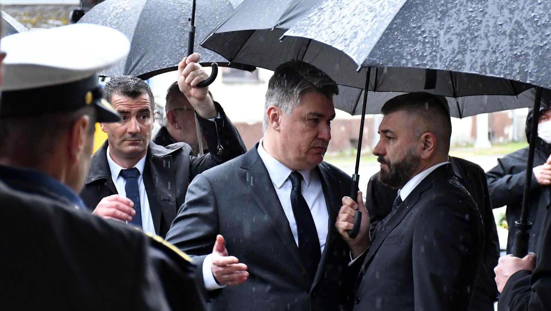01.05.2020. Okucani  - Obiljezavanje 25. obljetnice vojno redarstvene operacije Bljesak. Zoran Milanovic, Andrej Plenkovic 
Photo: Ivica Galovic/ PIXSELL