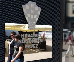 01.06.2015., Zagreb - Na mjestu gdje je nekada bila knjizara Mladost, na spoju Jelacicevog trga i Petrinjske, zavrsava se uredjenje novih prostorija Hrvatskog nogometnog saveza.
Photo: Patrik Macek/PIXSELL