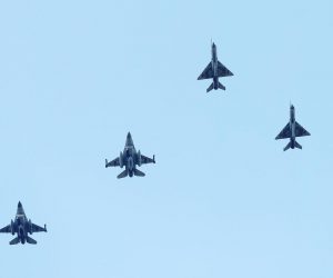 Knin: MiG-21 i izraelski borbeni avioni F-16 Barak zajedno u sklopu letačkog programa 05.08.2018., Knin - MiG-21 i izraelski borbeni avioni F-16 Barak zajedno u sklopu letackog programa povodom Dana pobjede i domovinske zahvalnosti te Dana hrvatskih branitelja. Photo: Dusko Jaramaz/PIXSELL