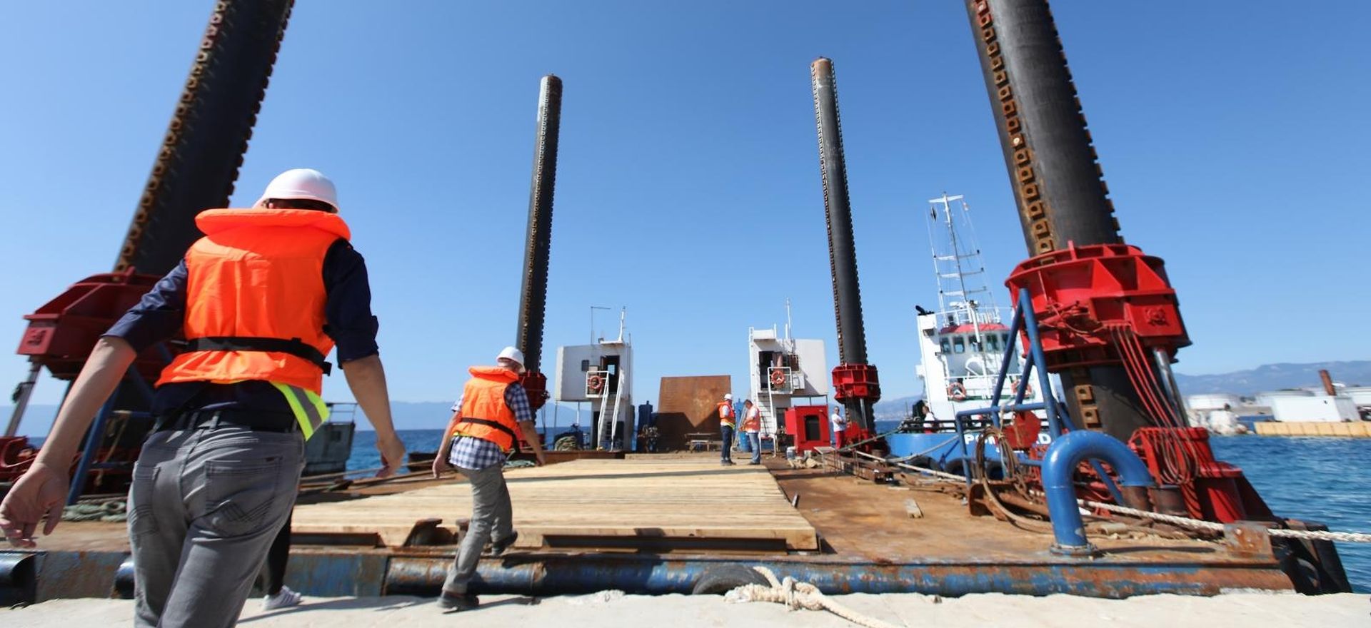 05.09.2019. Omisalj- Obilazak gradilista LNG terminala u Omislju.

Photo: Boris Scitar/Vecernji list/PIXSELL