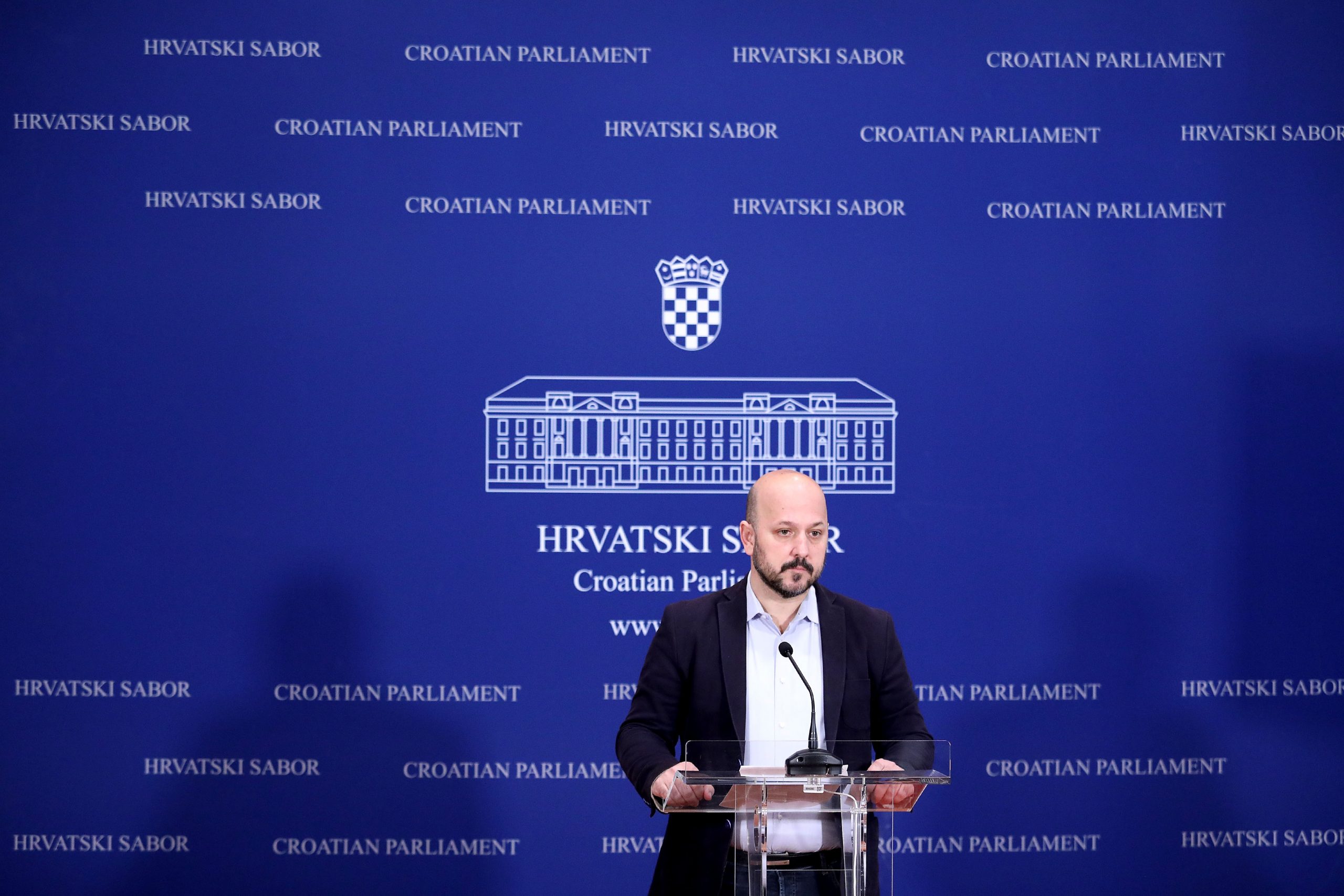 06.05.2020., Zagreb - O temi "Prijedlog zakona o izmjeni Zakona o referendumu i drugim oblicima osobnog sudjelovanja u obavljanju drzavne vlasti i lokalne i podrucne (regionalne) samouprave" na konferenciji za medije kluba zastupnika SDP-a odrzanoj u Saboru govorio je Gordan Maras.
Photo: Patrik Macek/PIXSELL