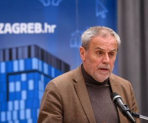 06.05.2020., Zagreb - U Kongresnoj dvorani Zagrebackog velesajma odrzana je konferencija za medije Stozera civilne zastite grada Zagreba. Gradonacelnik Milan Bandic Photo: Josip Regovic/PIXSELL