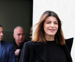 07.03.2020., Knin - Josipa Rimac pokusala modno uskladiti tenisice i kaput. 
Photo: Dusko Jaramaz/PIXSELL