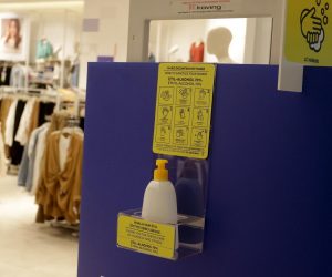 08, May, 2020, Belgrade - 48 days ago (March 21 to be exact), shopping malls in Serbia were closed in order to prevent the spread of the coronavirus, and as of today, everyone has reopened their doors to customers.  Big fashion shopping center in Visnjicka street. Photo: Antonio Ahel/ATAImages

8, maj, 2020, Beograd - Pre 48 dana (tacnije 21.marta) trzni centru u Srbiji su zatvoreni kako bi se sprecilo sirenje korona virusa, a od danas svi su ponovo otvorili svoja vrata za kupce. Photo: Antonio Ahel/ATAImages