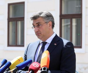 08.05.2020., Zagreb - Predsjednik Vlade Andrej Plenkovic obratio se medijima i izjavio da prihvaca ostavku ministra Krsticevica. Photo: Patrik Macek/PIXSELL