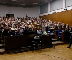 Zagreb: Predavanje Ivana Đikića na Filozofskom fakultetu 09.11.2018., Zagreb - Filozofski fakultet, promocija knjige Izvan okvira Edite Slunjski i predavanje Predavanje prof. dr. sc. Ivana Djikica "Kvalitetnim obrazovanjem do uspjesnog drustva" na Filozofskom fakultetu. Photo: Dalibor Urukalovic/PIXSELL