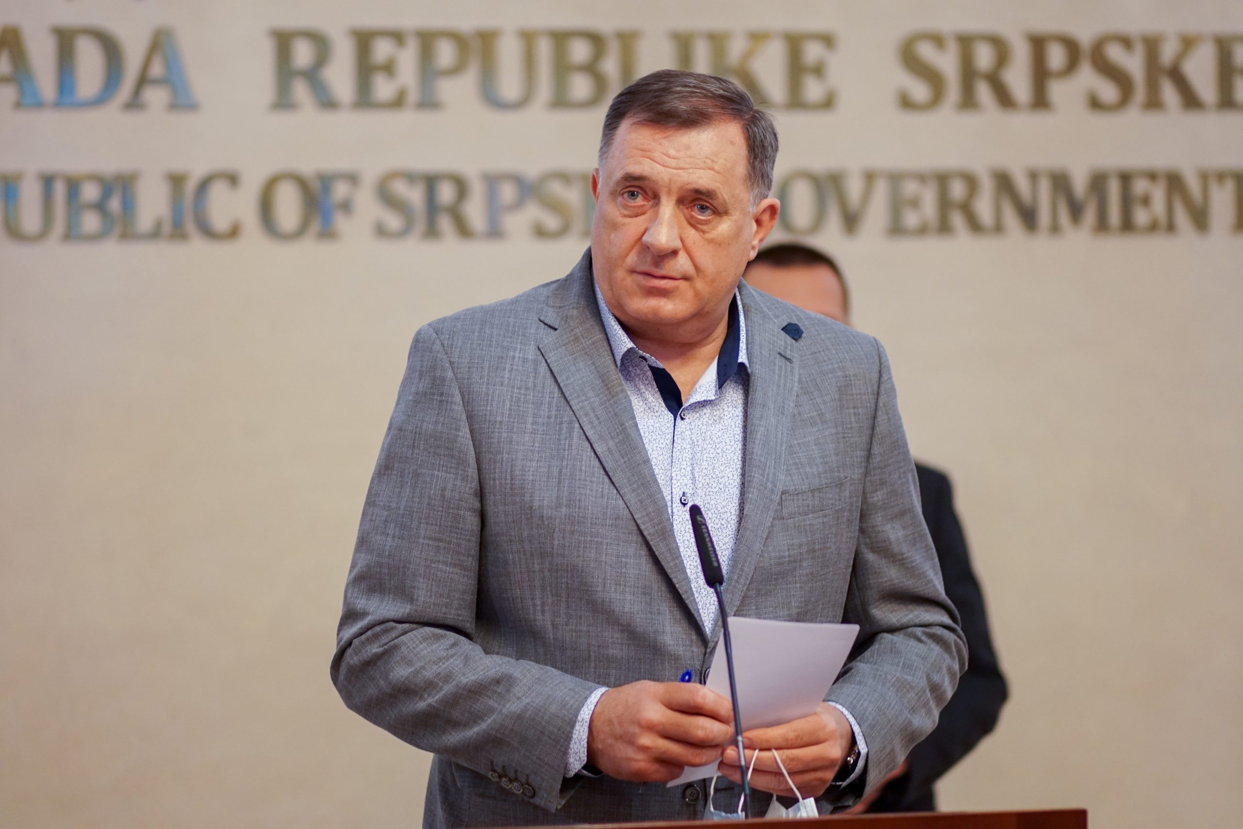 10.04.2020., zgrada Vlade RS, Banja Luka (BiH) – Fahrudin Radoncic, ministar sigurnosti Bosne i Hercegovine, sastao se  s clanom Predsjednistva BiH Miloradom Dodikom i Draganom Lukacem, ministrom unutarnjih poslova RS,
Photo: Dejan Rakita/PIXSELL