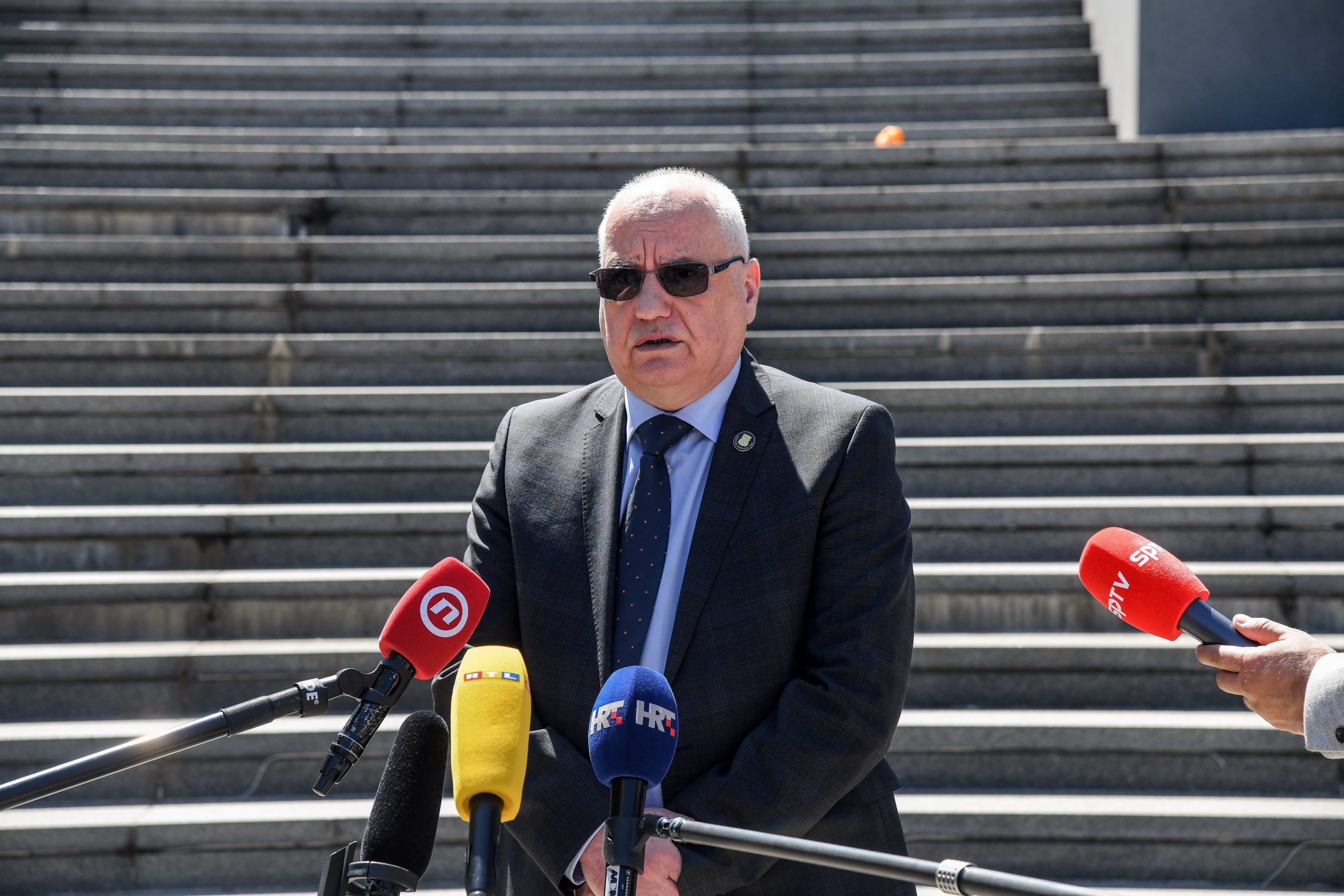 17.04.2020.., Zagreb - Konferencija za medije Sredisnjeg drzavnog ureda za sport, nakon izglasavanja dopuna Zakona o sportu u Saboru, kojim ??e se usvojiti mjera za potporu sektoru sporta. Tomislav Druzak i Kresimir Samija  Photo: Josip Regovic/PIXSELL