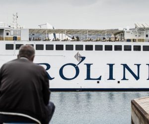 18.05.2020., Split - Sukladno povoljnoj epidemioloskoj situaciji u Hrvatskoj od danas, 18. svibnja, na snagu stupaju tri nove odluke Nacionalnog stozera civilne zastite, medu njima i ukidanje mjere ogranicenja za javni prijevoz u linijskom obalnom pomorskom prometu.
Photo: Milan Sabic/PIXSELL