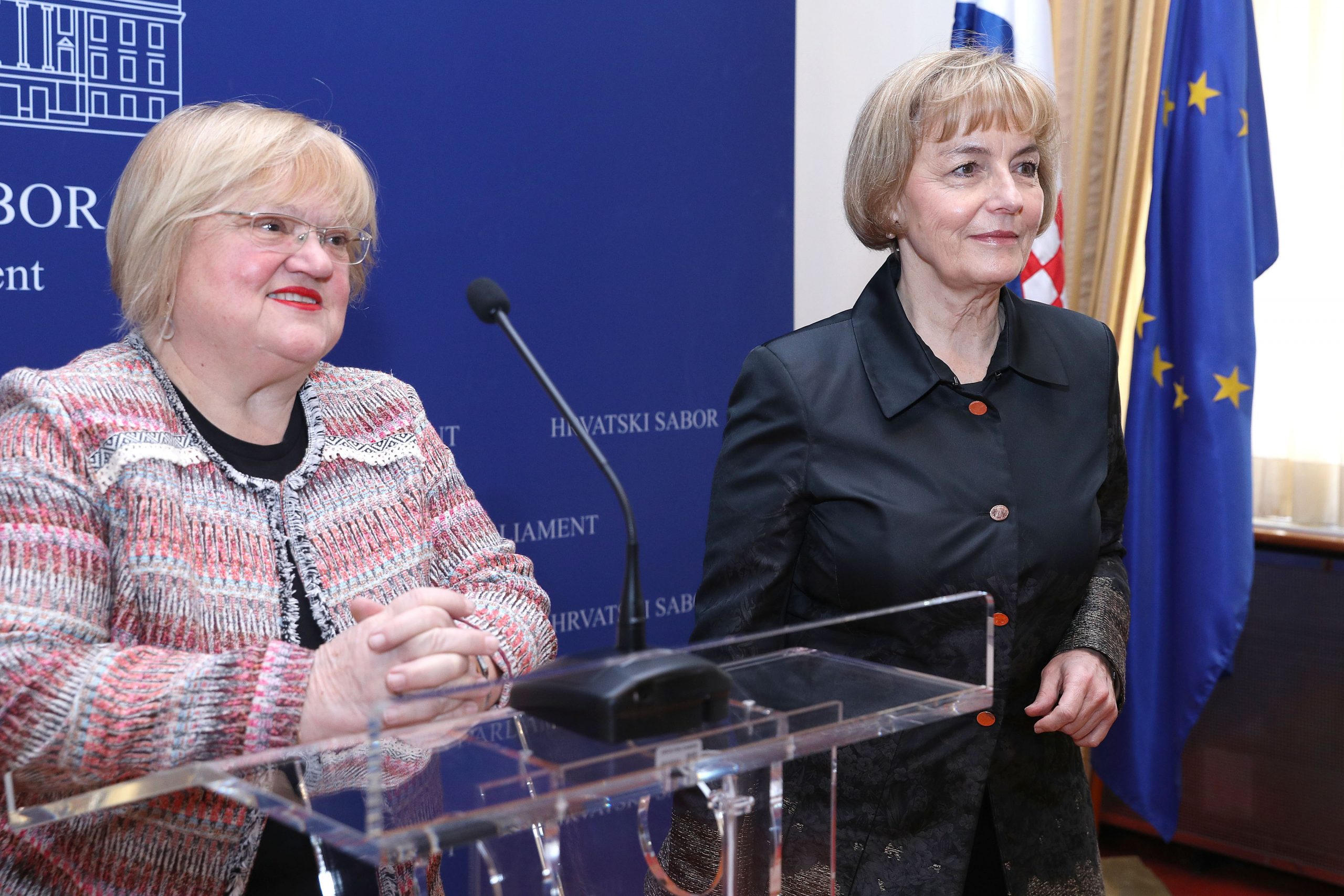 21.02.2020., Zagreb - Na konferenciji za medije odrzanoj u Saboru o temi: "GLAS-ov Prijedlog zakljucka o uvodjenju izbornog predmeta za ucenike osnovnih skola koji ne pohadjaju vjeronauk" govorile su zastupnice Anka Mrak Taritas i Vesna Pusic. 
Photo: Patrik Macek/PIXSELL