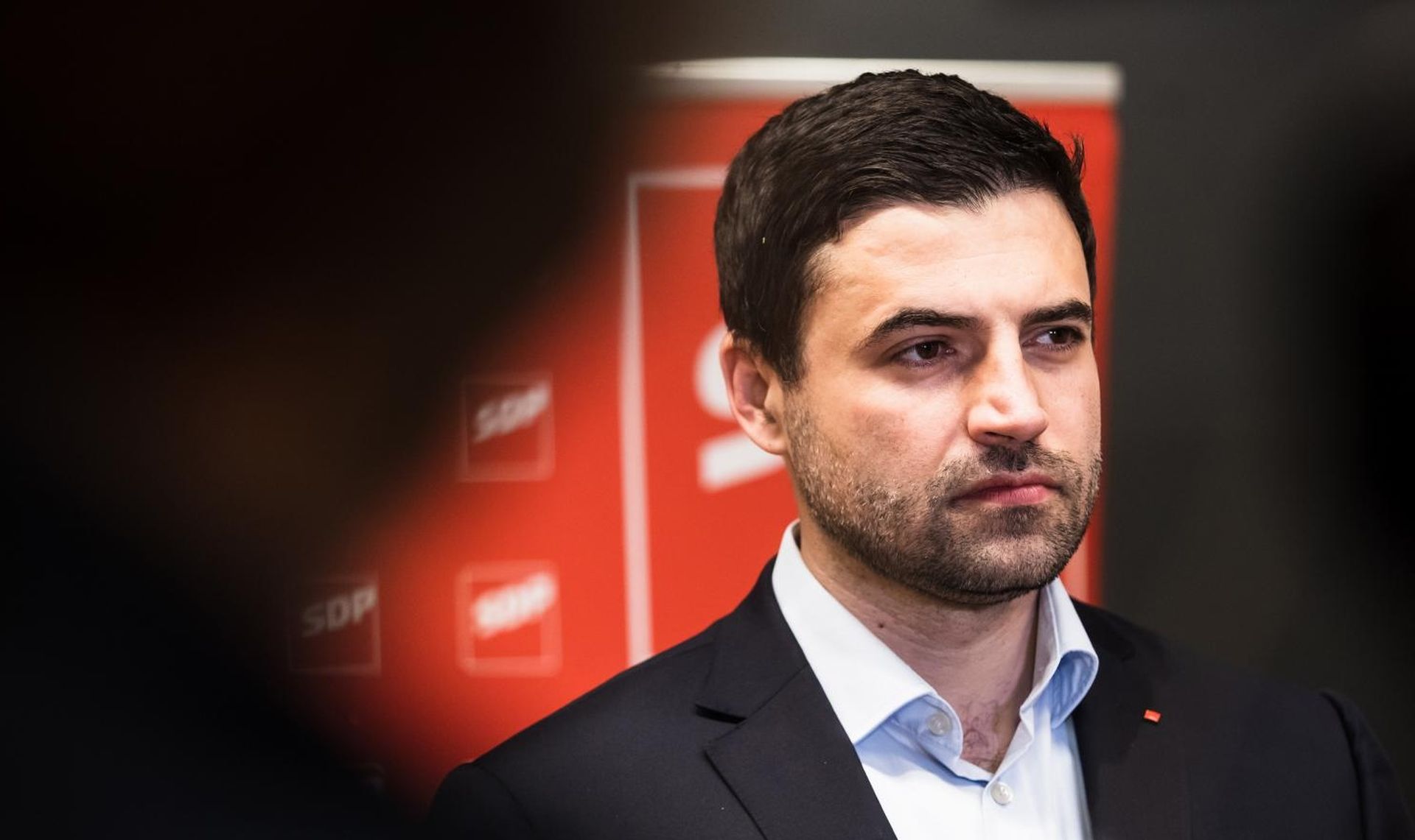 24.05.2020., Split - Konferencija za medije koalicije Restart. Na konferenciji za medije o pripremama za parlamentarne izbore i aktualnoj politickoj situaciji govorili su predsjednik SDP-a i lider Restart koalicije Davor Bernardic te SDP-ov koordinator za 10. izbornu jednicu Arsen Bauk.
Davor Bernardic
Photo: Milan Sabic/PIXSELL