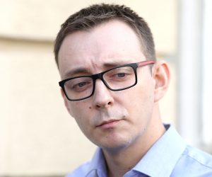 Zagreb: Bojan Glavašević o razlozima napuštanja SDP-a 28.08.2018., Zagreb - Saborski zastupnik Bojan Glavasevic odrzao je na Trgu svetog Marka konferenciju za medije na kojoj je govorio o razlozima napustanja SDP-a i svojim planovima za buducnost. 

Photo: Patrik Macek/PIXSELL