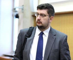 29.04.2020., Zagreb - Sabor 16. sjednicu nastavlja raspravom o interventnim mjerama u ovrsnim i stecajnim postupcima za vrijeme trajanja posebnih okolnosti. Stjepan Curaj. 
Photo: Patrik Macek/PIXSELL