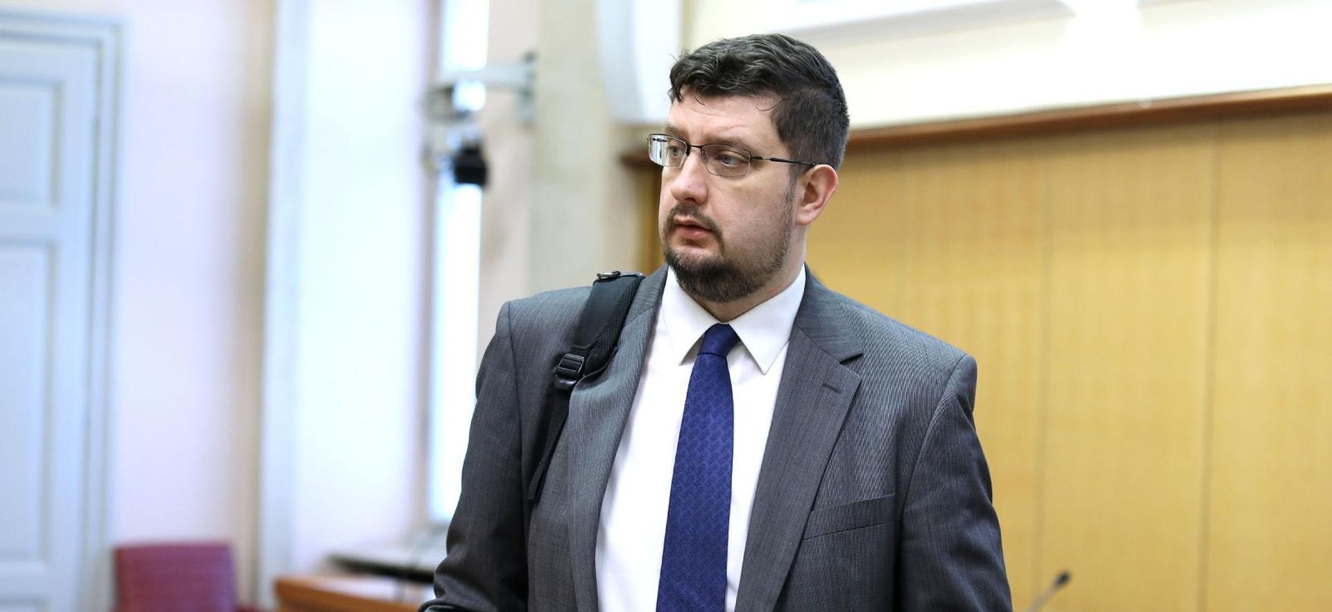 29.04.2020., Zagreb - Sabor 16. sjednicu nastavlja raspravom o interventnim mjerama u ovrsnim i stecajnim postupcima za vrijeme trajanja posebnih okolnosti. Stjepan Curaj. 
Photo: Patrik Macek/PIXSELL