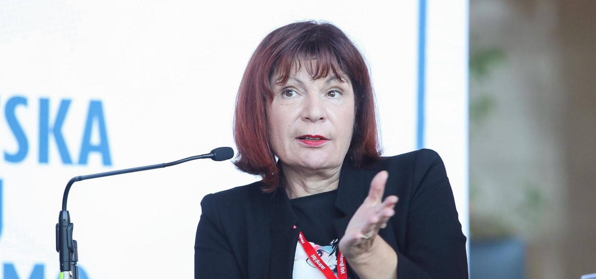 29.11.2019., Zagreb - U Nacionalnoj i sveucilisnoj knjiznici odrzana je konferencija "Hrvatska kakvu trebamo: Predsjedanje Hrvatske EU" u ogranizaciji Vecernjeg lista. Panel diskusija: EU i gospodarstvo. predsjednica Hrvatske udruge poslodavaca Gordana Deranja Photo: Luka Stanzl/PIXSELL