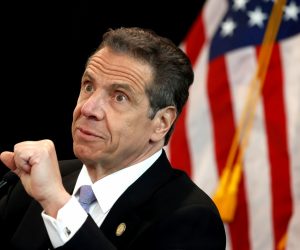 FILE PHOTO: New York Governor Andrew Cuomo holds daily briefing during outbreak of the coronavirus disease (COVID-19) in Valhalla FILE PHOTO: New York Governor Andrew Cuomo holds his daily briefing at New York Medical College during the outbreak of the coronavirus disease (COVID-19) in Valhalla, New York, U.S., May 7, 2020. REUTERS/Mike Segar/File Photo Mike Segar