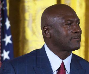 epa08457583 (FILE) - Former NBA star Michael Jordan receives the Presidential Medal of Freedom during a ceremony in the White House in Washington, DC, USA, 22 November 2016 (re-issued on 01 June 2020). Michael Jordan condemned 'ingrained racism' in the United States in a statement on the death of George Floyd released on 31 May 2020.  EPA/SHAWN THEW *** Local Caption *** 53130492