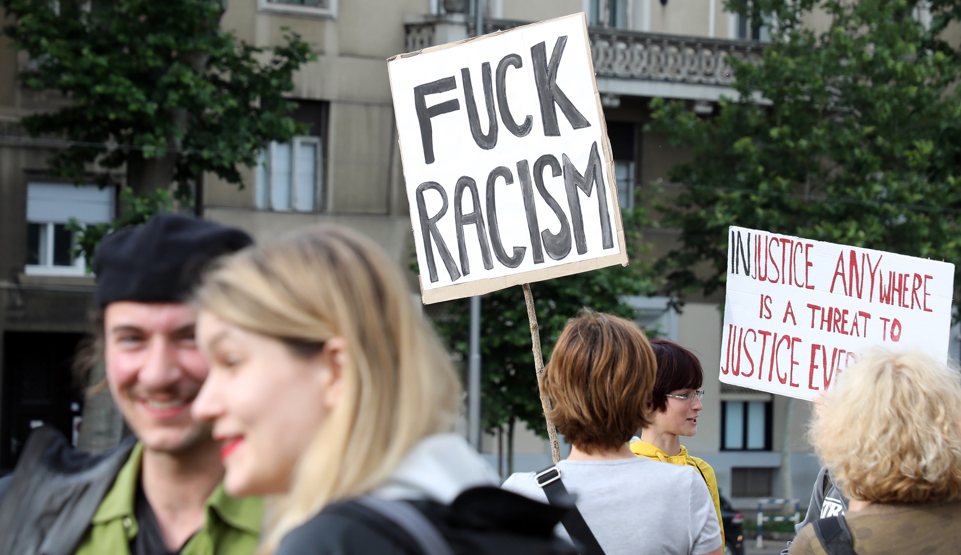 Zagreb, 06.09.2020. - Inicijativa protiv policijskog nasilja i rasizma odrala je prosvjednu akciju kojoj je cilj iskazati solidarnost s pokretom "Black Lives Matter" u SAD-u i tamonjim prosvjedima protiv sustavnog policijskog nasilja, ali i skrenuti pozornost na lokalni kontekst.
foo HINA/ Admir BULJUBAI??/ ml