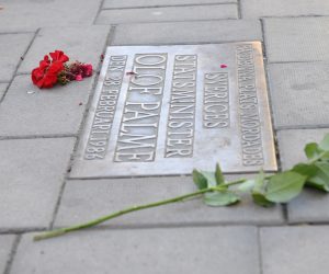 epa08476458 Flowers lay at the site where Sweden's former Prime Minister Olof Palme was murderd at Sveavagen in Stockholm, Sweden, 10 June 2020. Sweden's public prosecutor is to present new findings in the murder case of Palme, which remains unsolved. Olof Palme was shoot dead on a street in Stockholm on 28 February 1986 while walking home from a movie theater with his wife.  EPA/Fredrik Sandberg  SWEDEN OUT