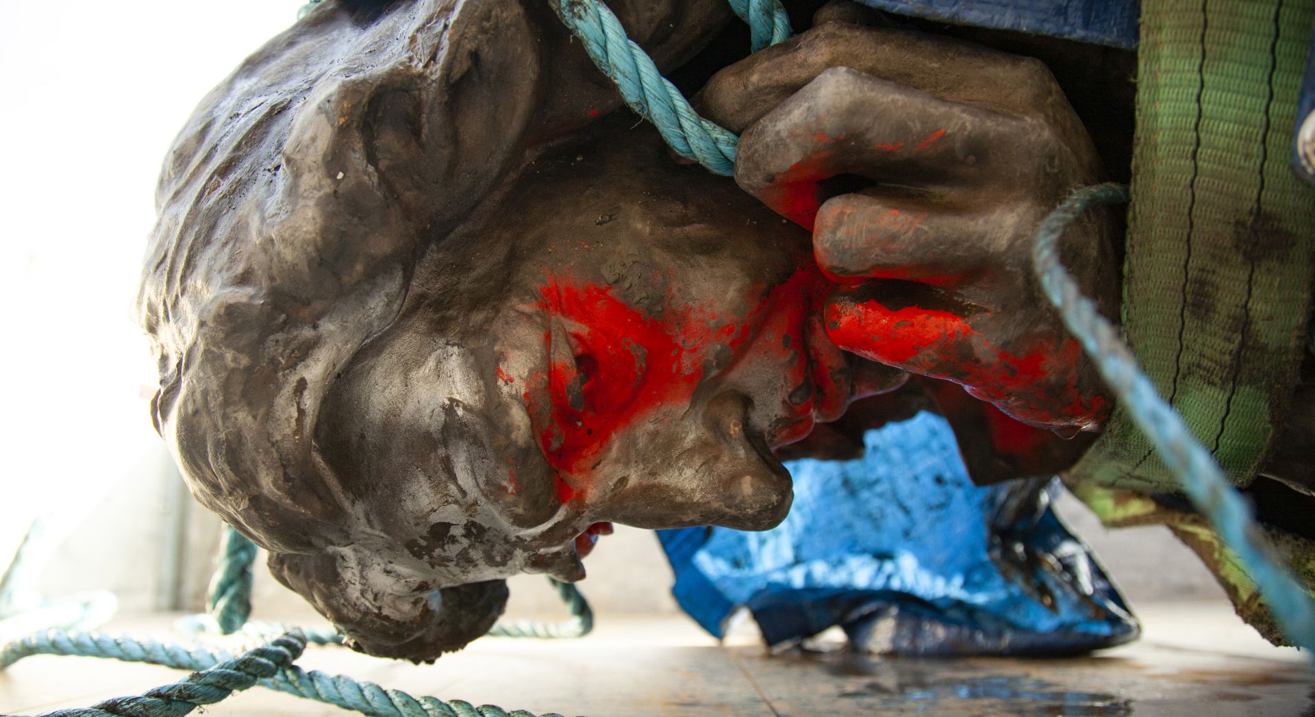 epa08478725 A handout photo made available by the Bristol City Council shows the statue of Edward Colston being retrieved from the harbour in Bristol, Britain, 11 June 2020. Black Lives Matter protesters tore down a statue of slave trader Edward Colston in Bristol and threw it into the harbour waters on 07 June 2020. Black Live Matters (BLM) protests took place across the world in the wake of the death of George Floyd, an unarmed black man who died in police custody in the US.  EPA/Bristol City Council / HANDOUT  HANDOUT EDITORIAL USE ONLY/NO SALES