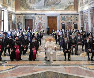 epa08497179 A handout picture provided by the Vatican Media shows Pope Francis (C) during his audience with doctors, nurses and healthcare professionals from Lombardy in Vatican City, 20 June 2020.  EPA/VATICAN MEDIA HANDOUT  HANDOUT EDITORIAL USE ONLY/NO SALES