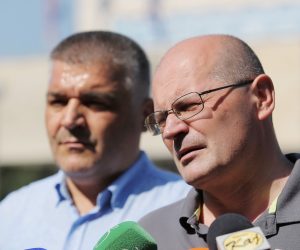 01.08.2018., Zagreb - Ispred Gradskog poglavarstva na Trgu Stjepana Radica odrzana je konferenciju za medije na temu Javna parkiralista Zagreba, nacin optimizacije prometnog sustava ili kasica za punjenje proracuna Zagreba i Holdinga? Konferenciju su odrzali Vladimir Andric, predsjednik HSLS-a Grada Zagreba, i Darko Klasic, gradski zastupnik HSLS-a. 

Photo: Tomislav Miletic/PIXSELL
