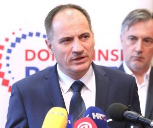 02.06.2020., Zagreb - Saborski zastupnik Slaven Dobrovic na konferenciji za medije najavila zajednicki izlazak na predstojece parlamentarne izbore s Domovinskim pokretom. Photo: Patrik Macek/PIXSELL