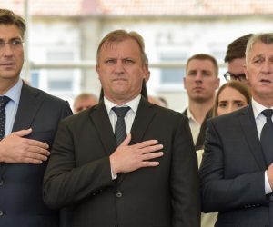 05.10.2019., Zadar - Povodom obiljezavanja 28. obljetnice obrane grada Zadra na Dracevcu je uprilicena svecanost kojoj je nazocio i premijer Andrej Plenkovic i gradonacelnik Branko Dukic i zupan Bozidar Longin. 
Photo: Dino Stanin/PIXSELL