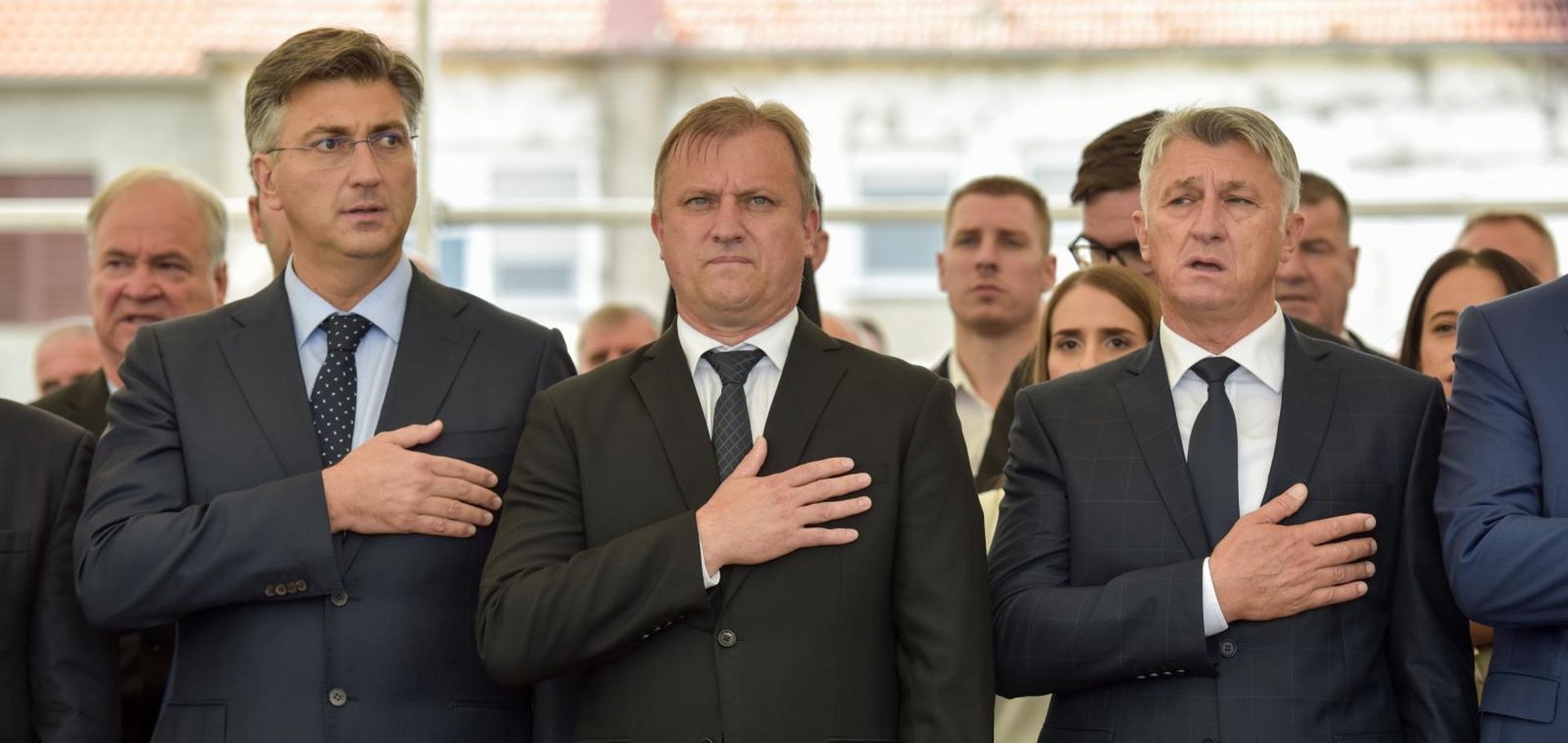 05.10.2019., Zadar - Povodom obiljezavanja 28. obljetnice obrane grada Zadra na Dracevcu je uprilicena svecanost kojoj je nazocio i premijer Andrej Plenkovic i gradonacelnik Branko Dukic i zupan Bozidar Longin. 
Photo: Dino Stanin/PIXSELL