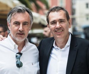 06.06.2020., Split - Miroslav Skoro u drustvu Roberta Pauletica, Hrvoja Zekanovica i clanova stranke Domovinski pokret prosetao je Marmontovom ulicom i Rivom gdje su stali na kavu i druzenje s gradanima Splita.
Photo: Milan Sabic/PIXSELL