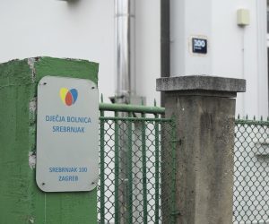 06.12.2019., Zagreb - Djecja bolnica Srebrnjak. Primopredaja duznosti ravnatelja nakon smjene  dr. Bore Nogala vd ravnateljica je dr. Ivana Djerek Dubravcic, koja je udaljila novinare iz bolnice te nije davala nikakvu izjavu. 
Photo: Marko Lukunic/PIXSELL