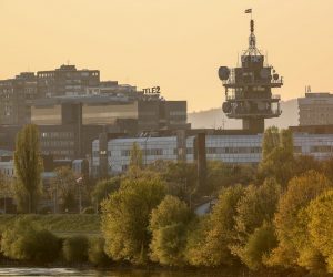 07.04.2020., Zagreb - Sumrak na savskom nasipu. Photo: Slavko Midzor/PIXSELL