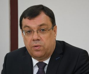 08.06.2020., Bjelovar - Po prvi puta u novijoj hrvatskoj povijesti za obiljezavanja Dana Bjelovarsko-bilogorske zupanije nije odrzana svecana Sjednica, zbog koronavirusa. Umjesto toga zupan Damir Bajs sa svojim dozupanicama i dozupanima odrzao je konferenciju za medije sa osvrtom na proteklo jednogodisnje razdoblje. 
Photo:Damir Spehar/PIXSELL