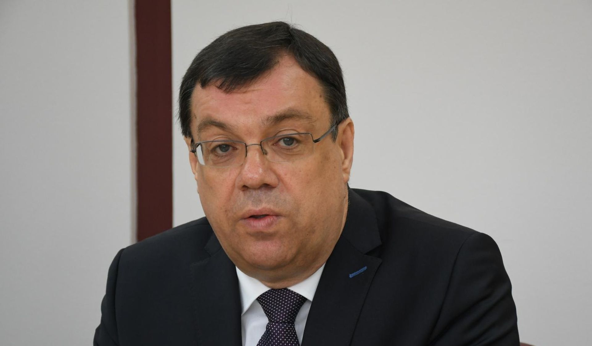 08.06.2020., Bjelovar - Po prvi puta u novijoj hrvatskoj povijesti za obiljezavanja Dana Bjelovarsko-bilogorske zupanije nije odrzana svecana Sjednica, zbog koronavirusa. Umjesto toga zupan Damir Bajs sa svojim dozupanicama i dozupanima odrzao je konferenciju za medije sa osvrtom na proteklo jednogodisnje razdoblje. 
Photo:Damir Spehar/PIXSELL